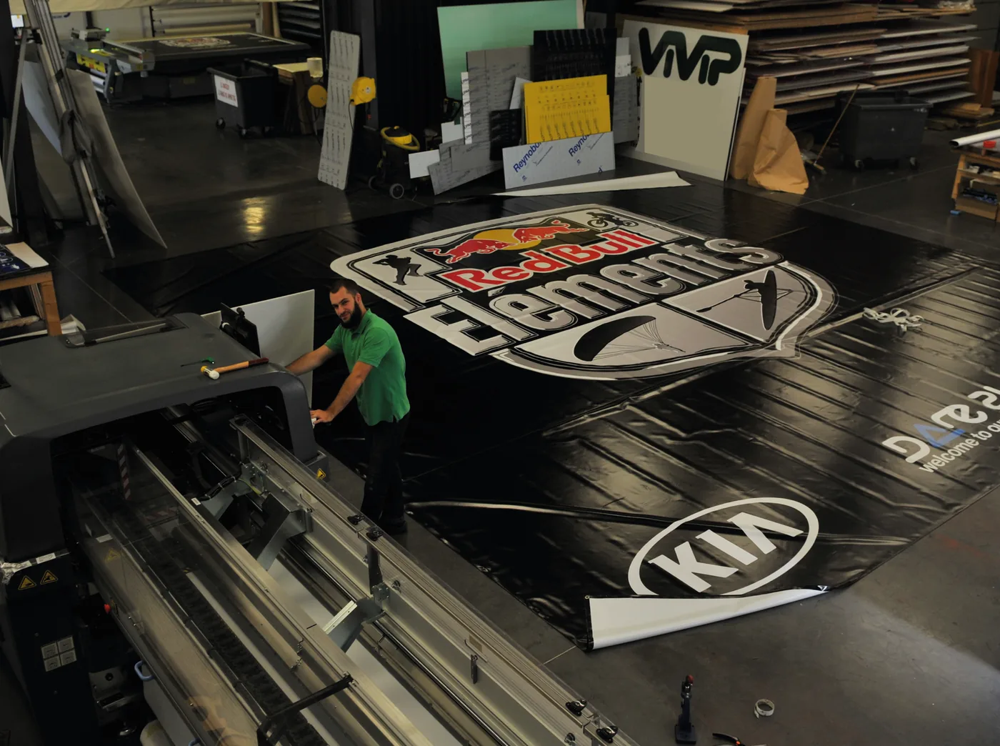Impression — visuel grand format en sortie de machine